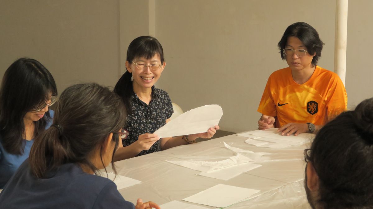 余孟禪—「在已知中尋找未知─探索宣紙與土壤的新樣貌」工作坊 圖片 5